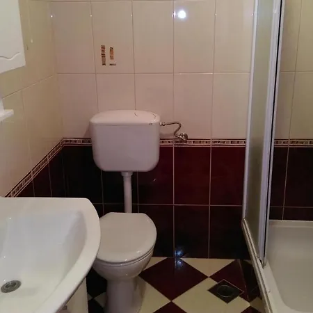Apartment With A Parking Space Kastel Kambelovac, - 20998 *