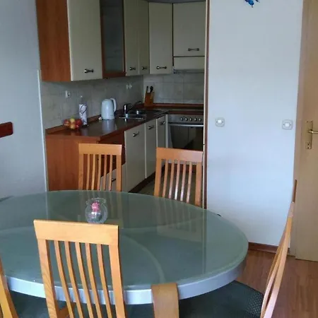 With A Parking Space Kastel Kambelovac, - 20998 Apartment Kastela